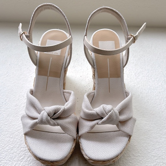 Dolce Vita Cream Wedge Espadrilles size 9. Never worn - Picture 1 of 5